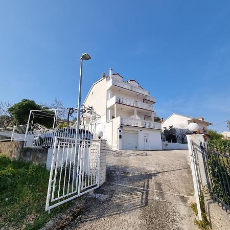 Villa Nena In Central Dalmatia Trogir Eksteriør billede